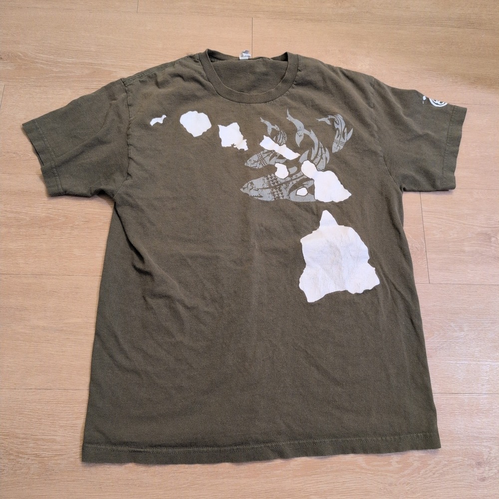 Alstyle Hawaii Islands Tribal Shark Shirt Men Large Olive Green Maui Built Surf